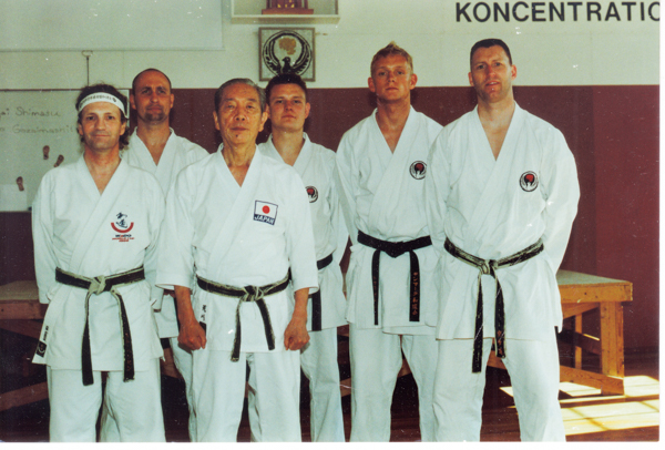  Wadokai Master Seminar d. 14-16/5 - 2005 v. Arakawa Sensei 9. Dan i Gøteborg. Fra højre: Henning Gudmundsen, Thomas Dam, Brian Thomsen, Arakawa sensei, Christoffer Bugtrup, Kim.