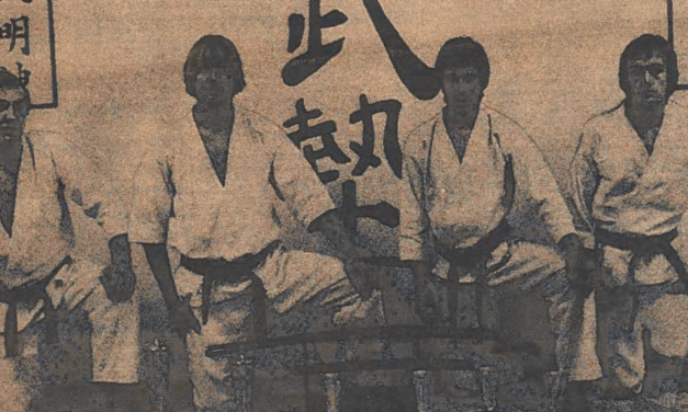 19 årig anmelder kendt karateleder for vold – 1977